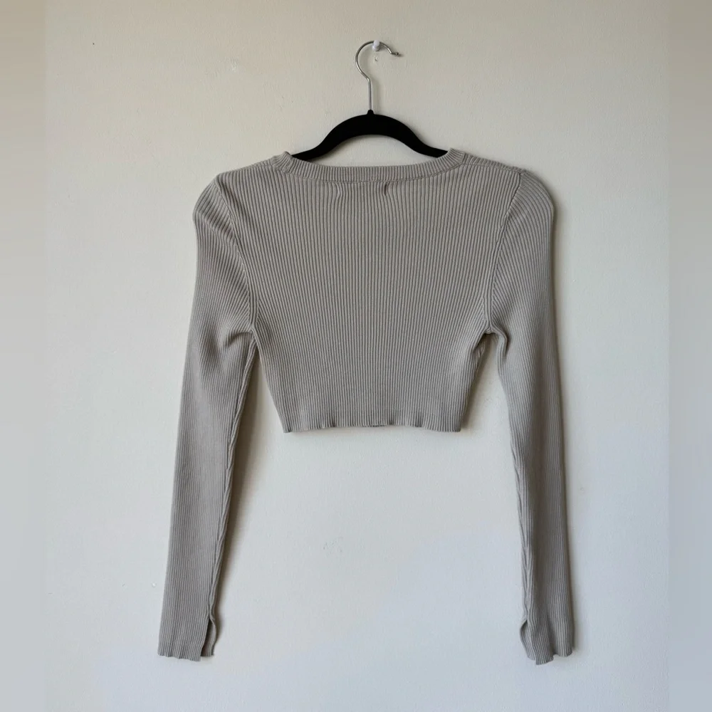 Pull&Bear Beige Ribbed Crop Top - Picture 3 of 5